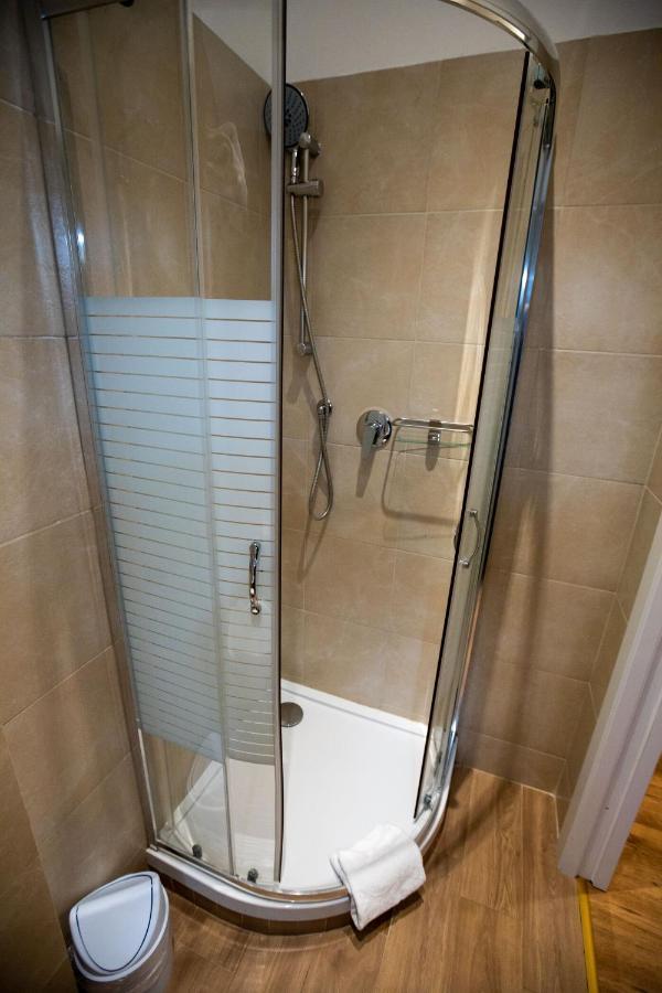 Trevi Qq Rooms Roma Exterior foto