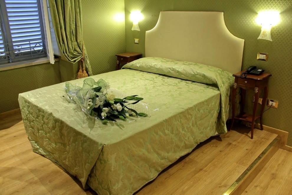 Trevi Qq Rooms Roma Exterior foto